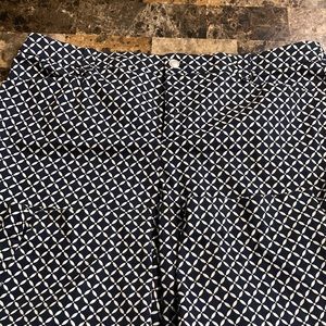 EUC navy and white capri pants